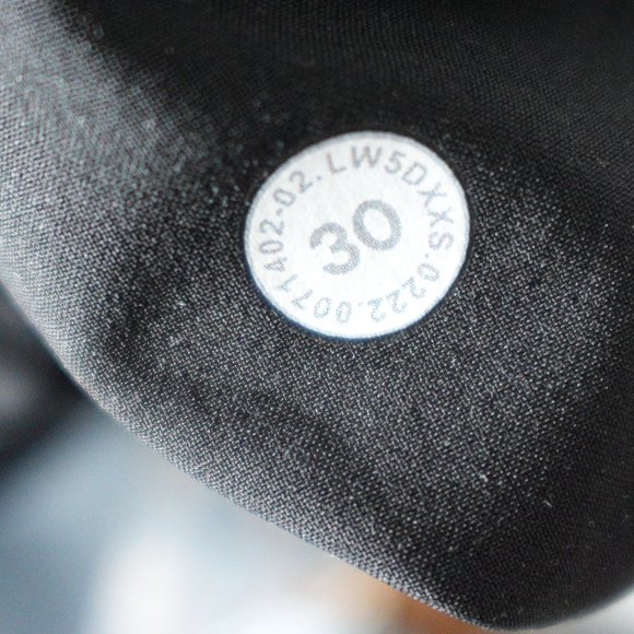 ❌SOLD ❌Lululemon City Sleek 5 Pocket Wide-Leg High Rise 7/8 Length Pant Black - Picture 12 of 13